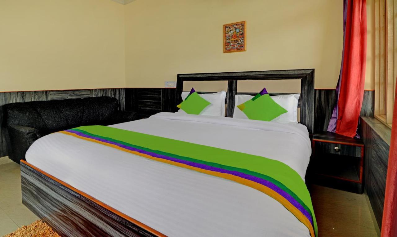 Sky Pie Hotel Дармсала Экстерьер фото