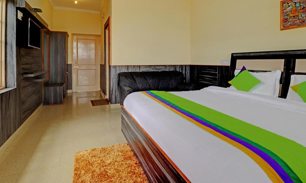 Sky Pie Hotel Дармсала Экстерьер фото