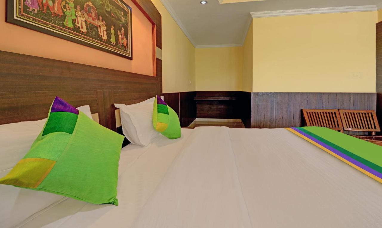 Sky Pie Hotel Дармсала Экстерьер фото