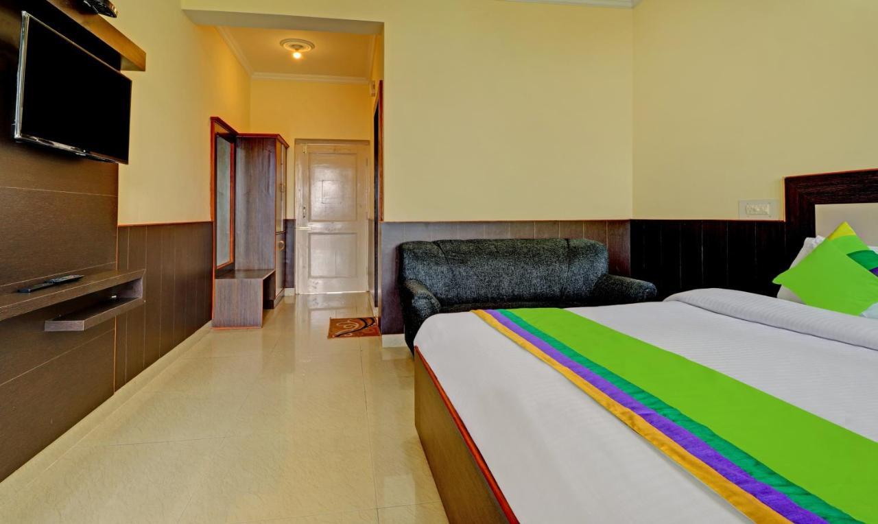 Sky Pie Hotel Дармсала Экстерьер фото