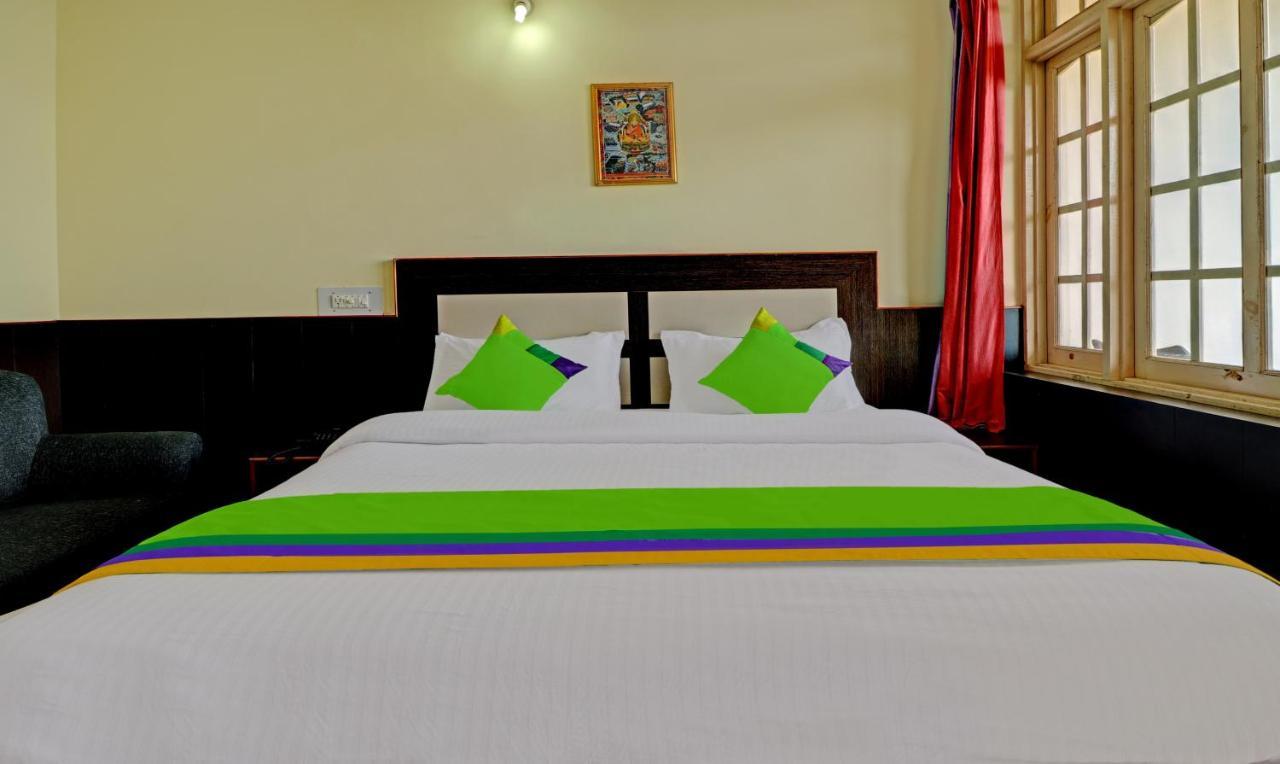 Sky Pie Hotel Дармсала Экстерьер фото