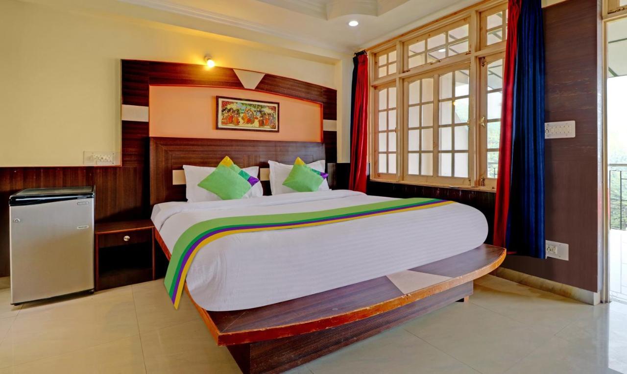 Sky Pie Hotel Дармсала Экстерьер фото
