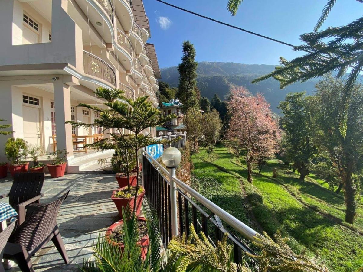 Sky Pie Hotel Дармсала Экстерьер фото